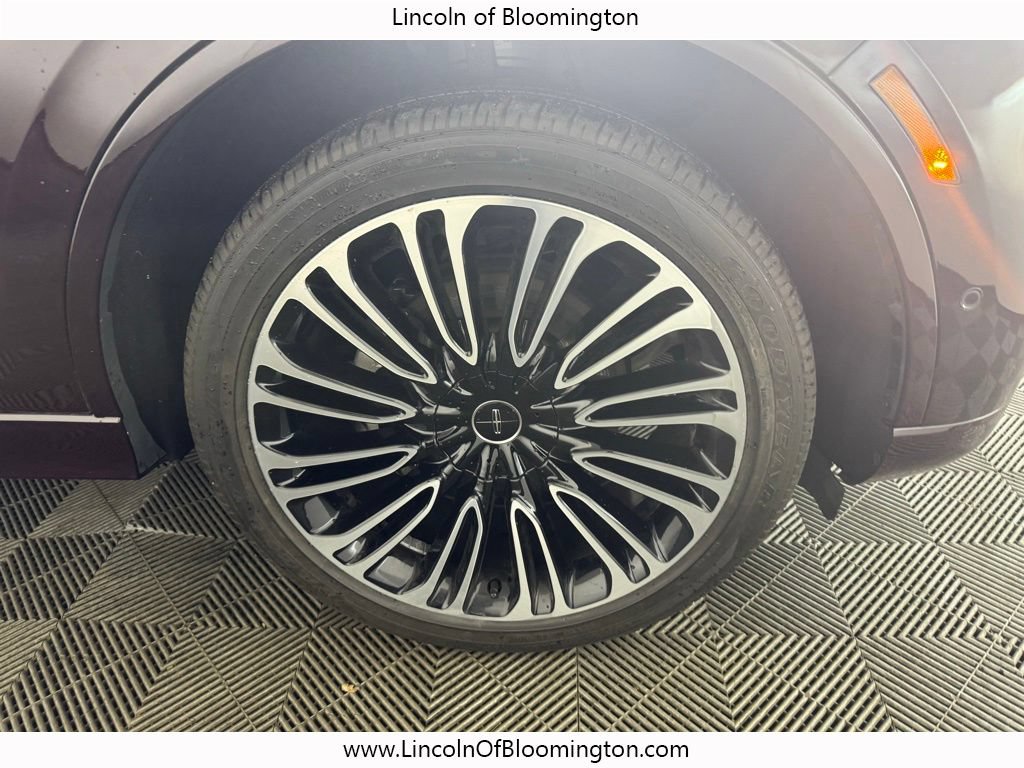 Certified 2023 Lincoln Aviator Black Label w/ Dynamic Handling Package AWD/4WD image 45