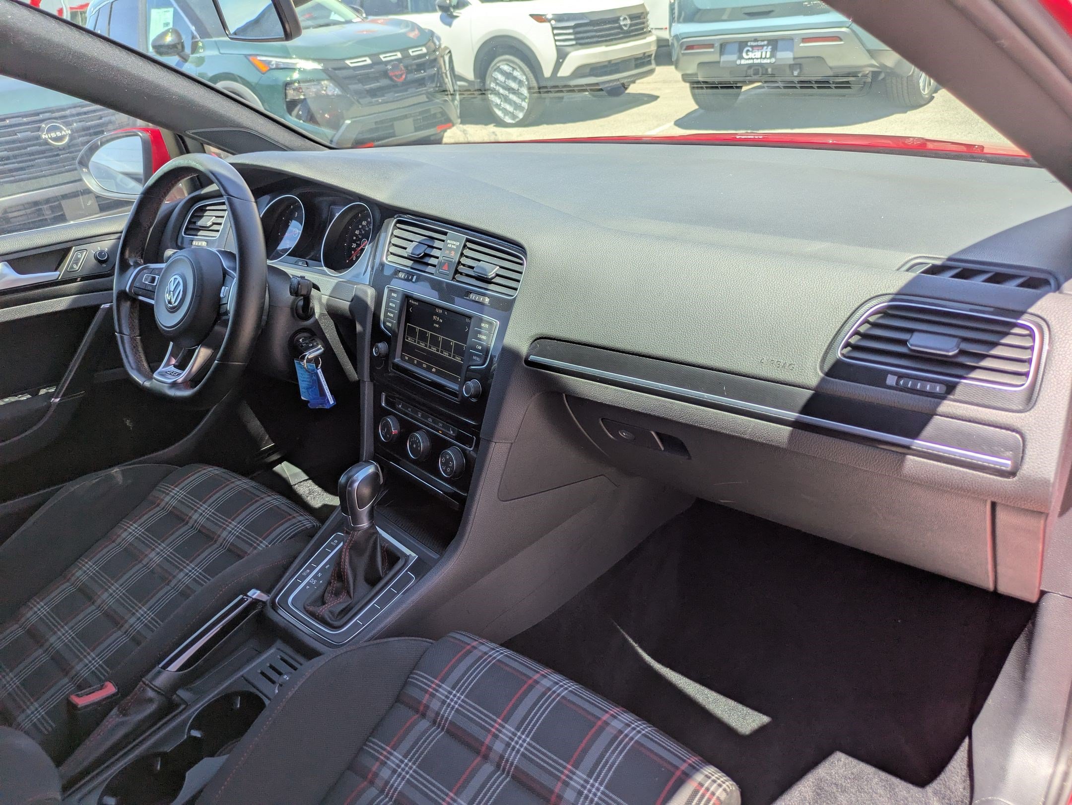 Used 2016 Volkswagen GTI S FWD image 31