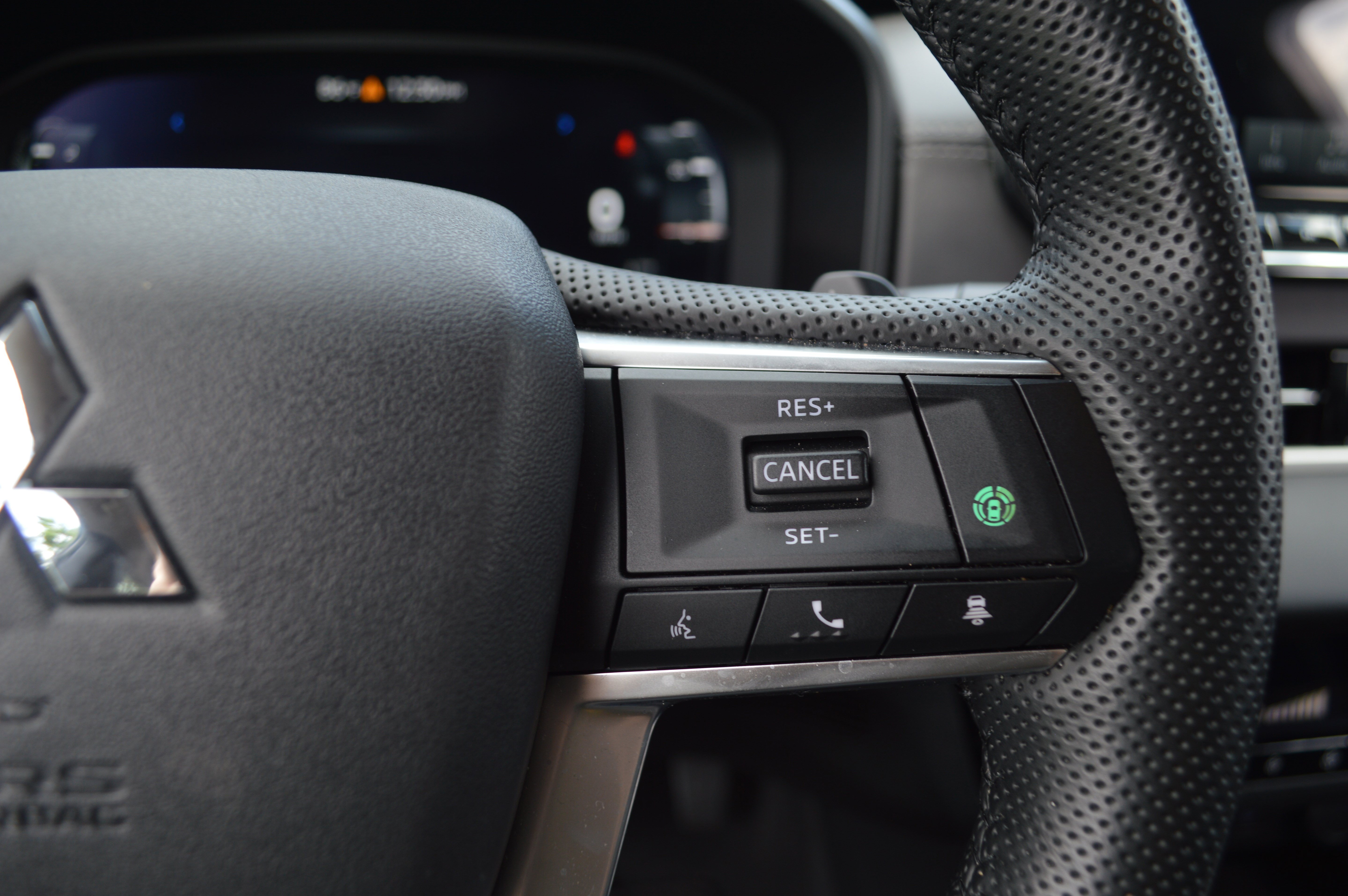 Used 2024 Mitsubishi Outlander SE FWD image 16