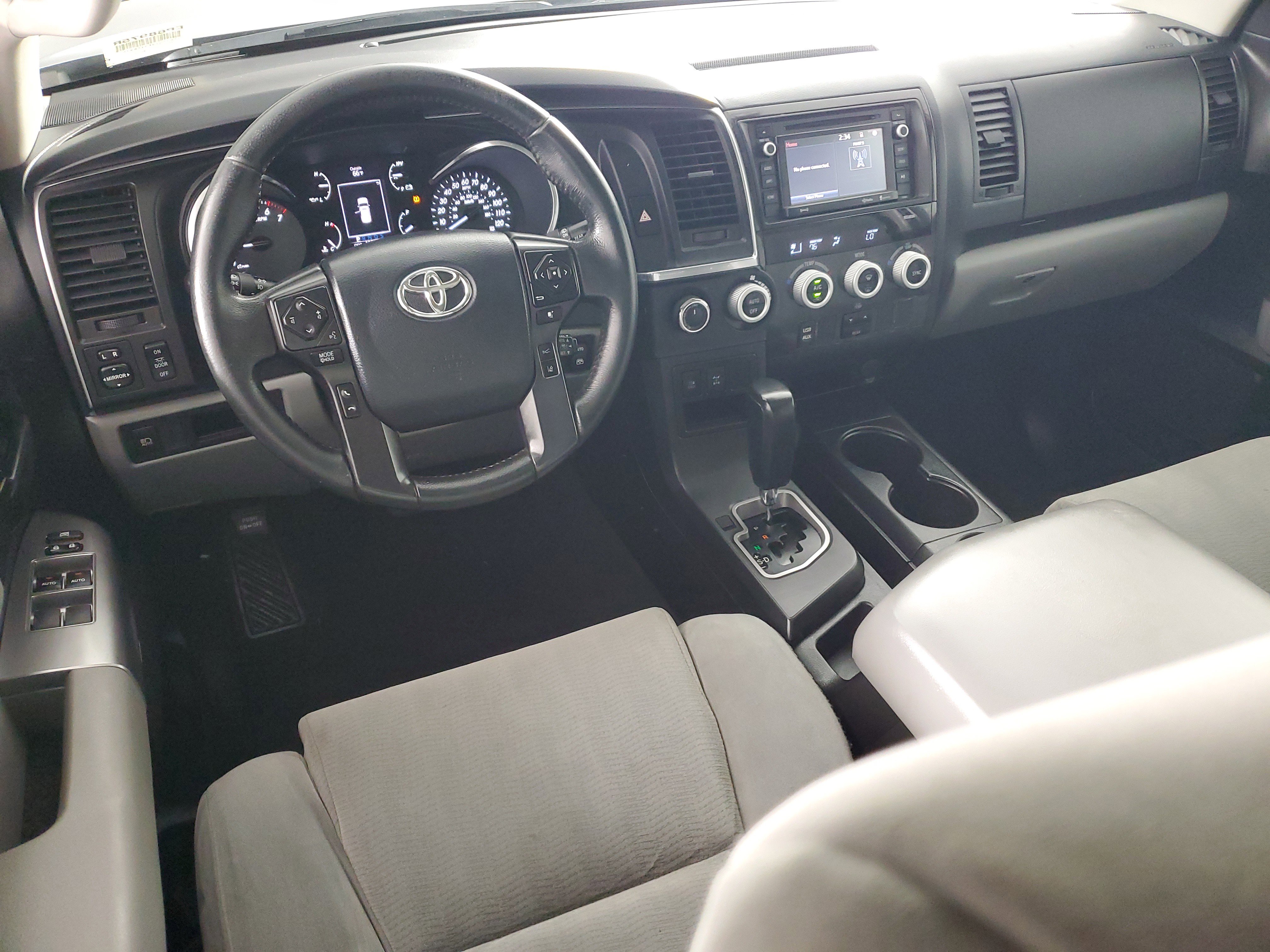Used 2019 Toyota Sequoia SR5 AWD/4WD image 17