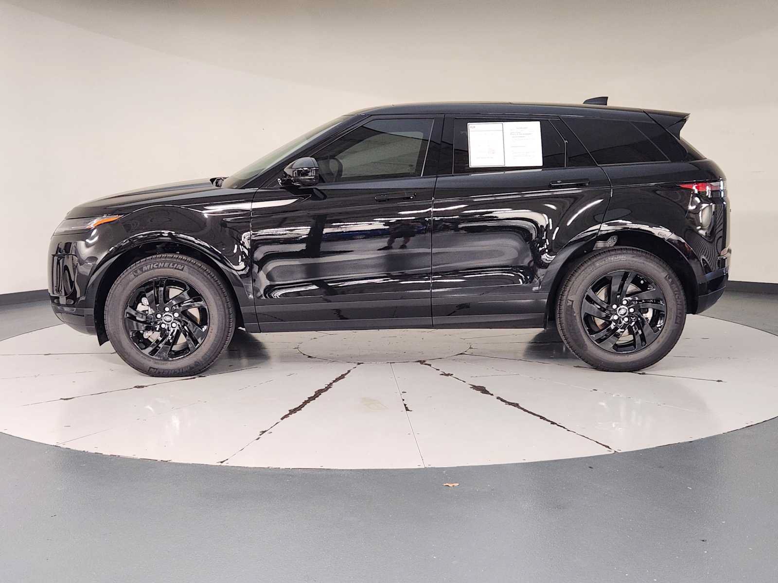 Used 2026 Land Rover Range Rover Evoque S AWD/4WD image 5