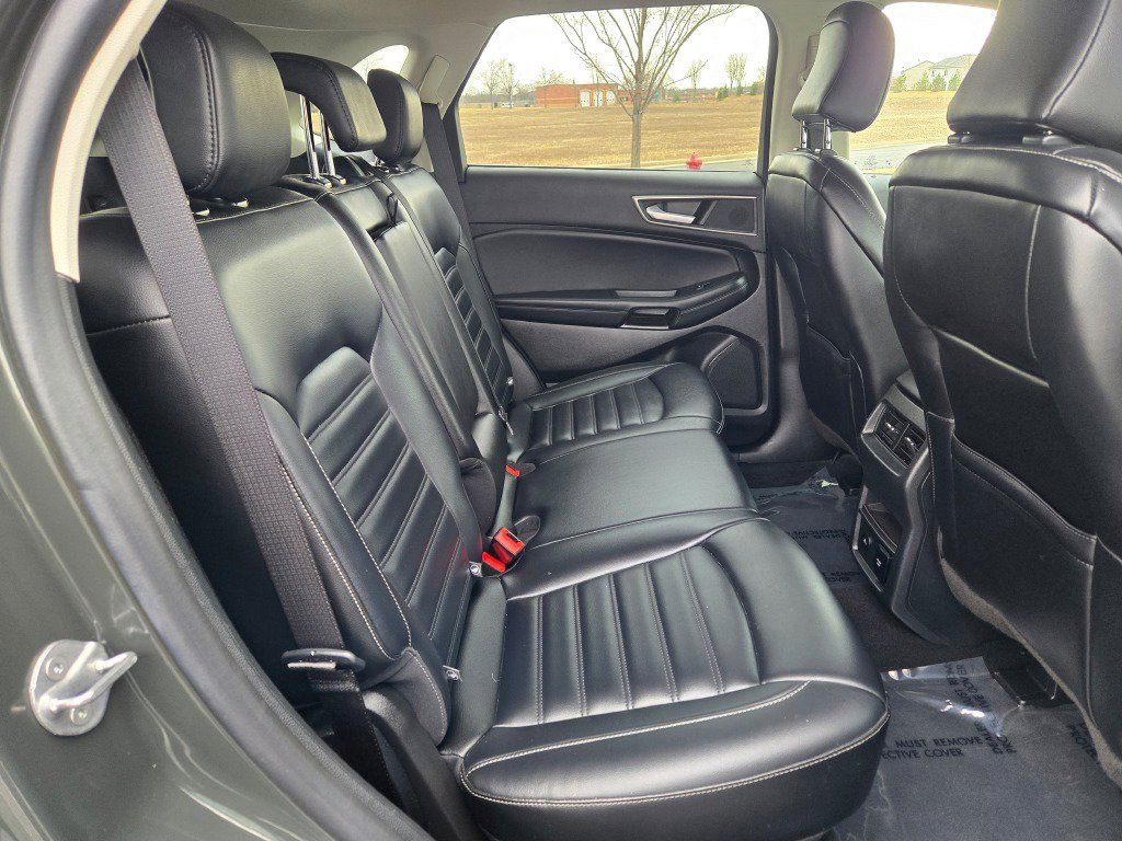 Used 2023 Ford Edge SEL w/ Convenience Package AWD/4WD image 10