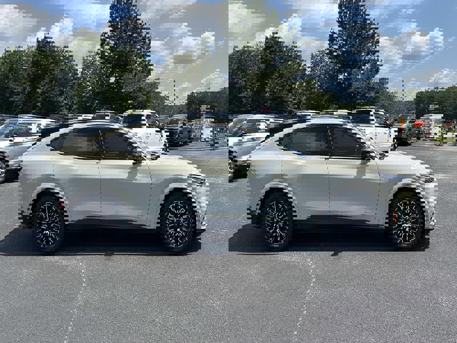 New 2025 Ford Mustang Mach-E Premium image 39