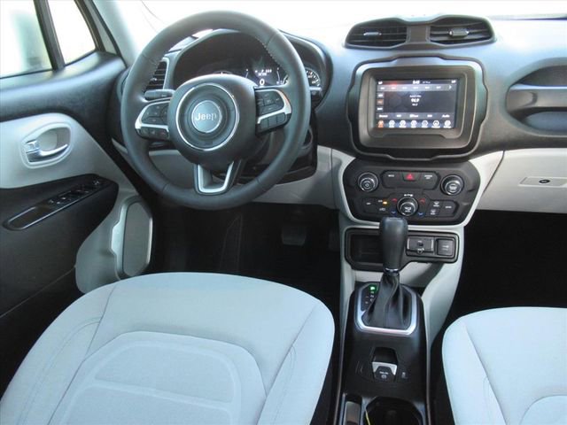 Used 2019 Jeep Renegade Latitude image 11