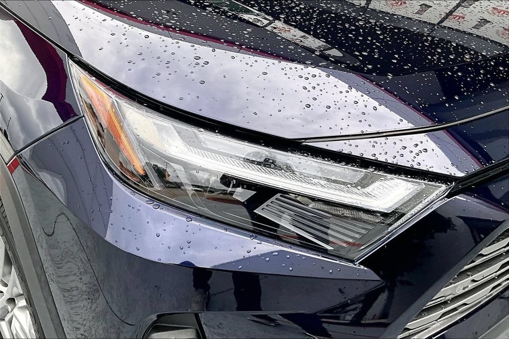 Certified 2022 Toyota RAV4 Limited FWD image 32