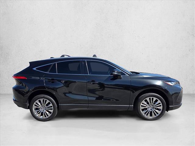 Used 2024 Toyota Venza XLE AWD/4WD image 4
