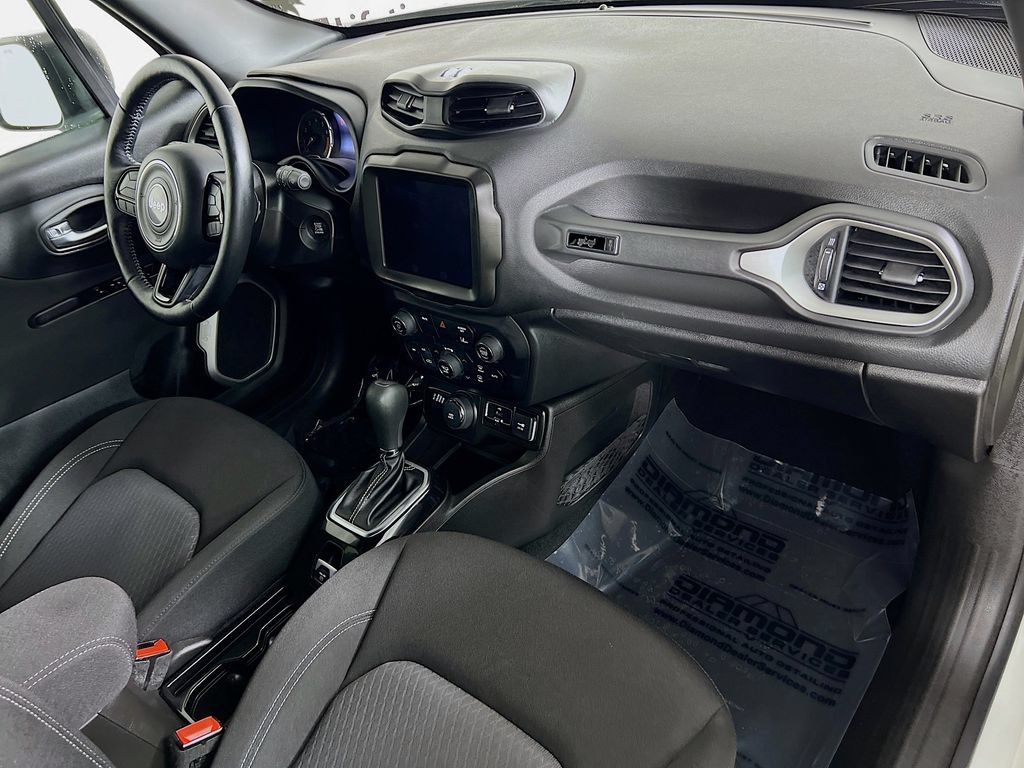 Used 2021 Jeep Renegade Latitude AWD/4WD image 30