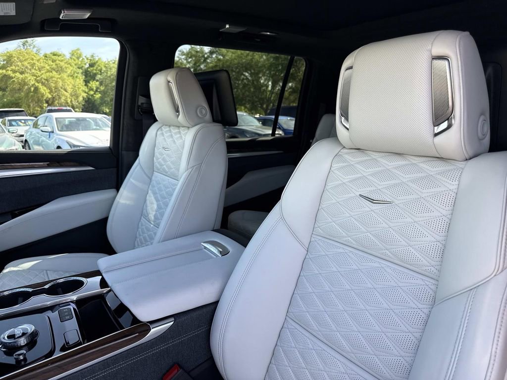 New 2026 Cadillac Escalade ESV Platinum Sport image 22