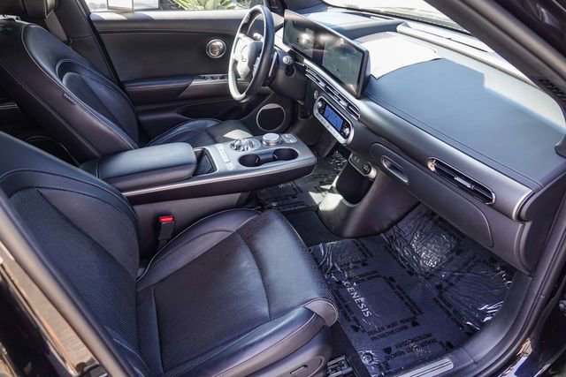 Used 2023 Genesis GV60 Advanced AWD/4WD image 16