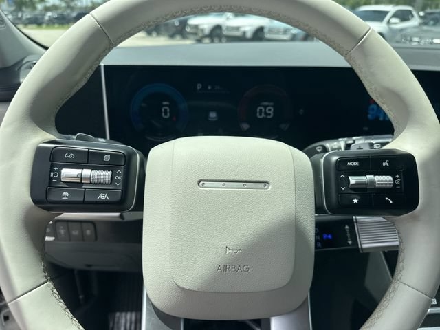 Used 2024 Hyundai Santa Fe SE FWD image 17