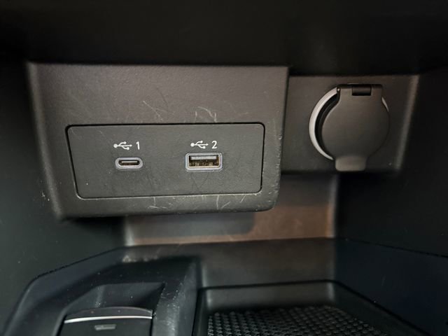Used 2022 Nissan Kicks SV FWD image 25
