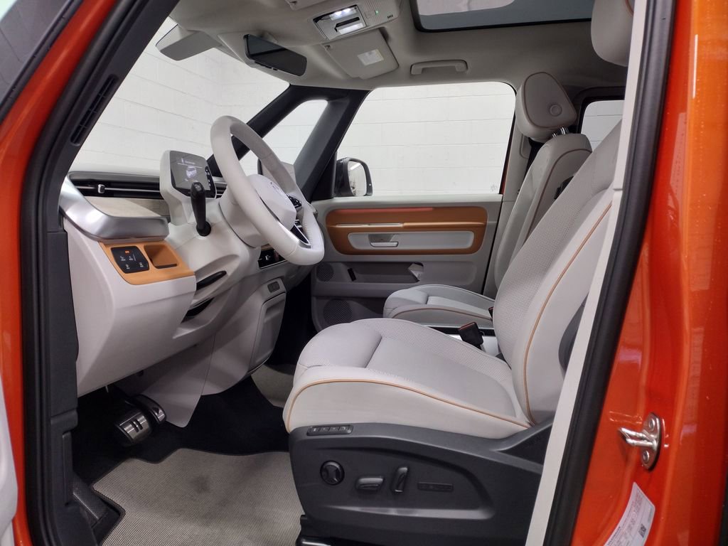 New 2025 Volkswagen ID. Buzz 1st Edition image 28