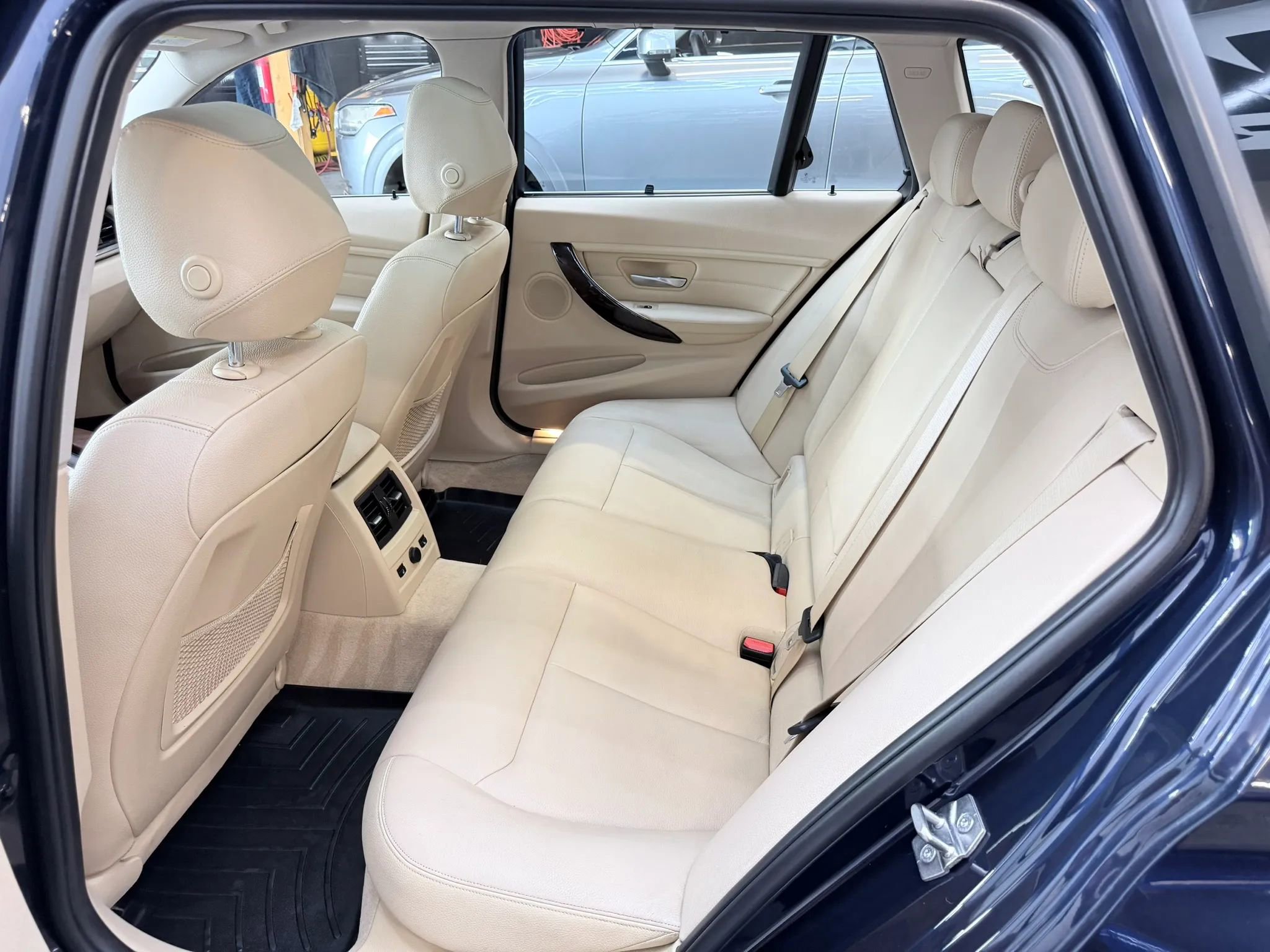 Used 2015 BMW 328d xDrive Wagon image 22