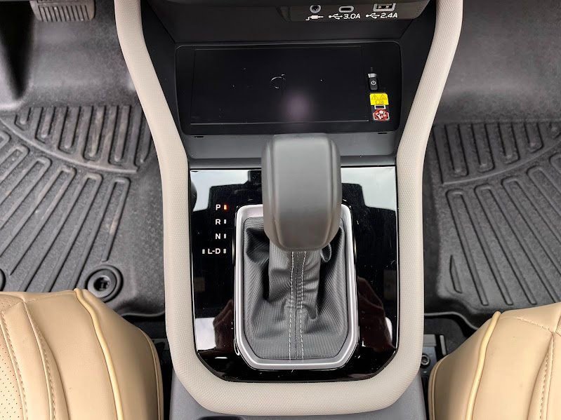 Used 2025 Subaru Forester Premium w/ Convenience Package #2 image 18