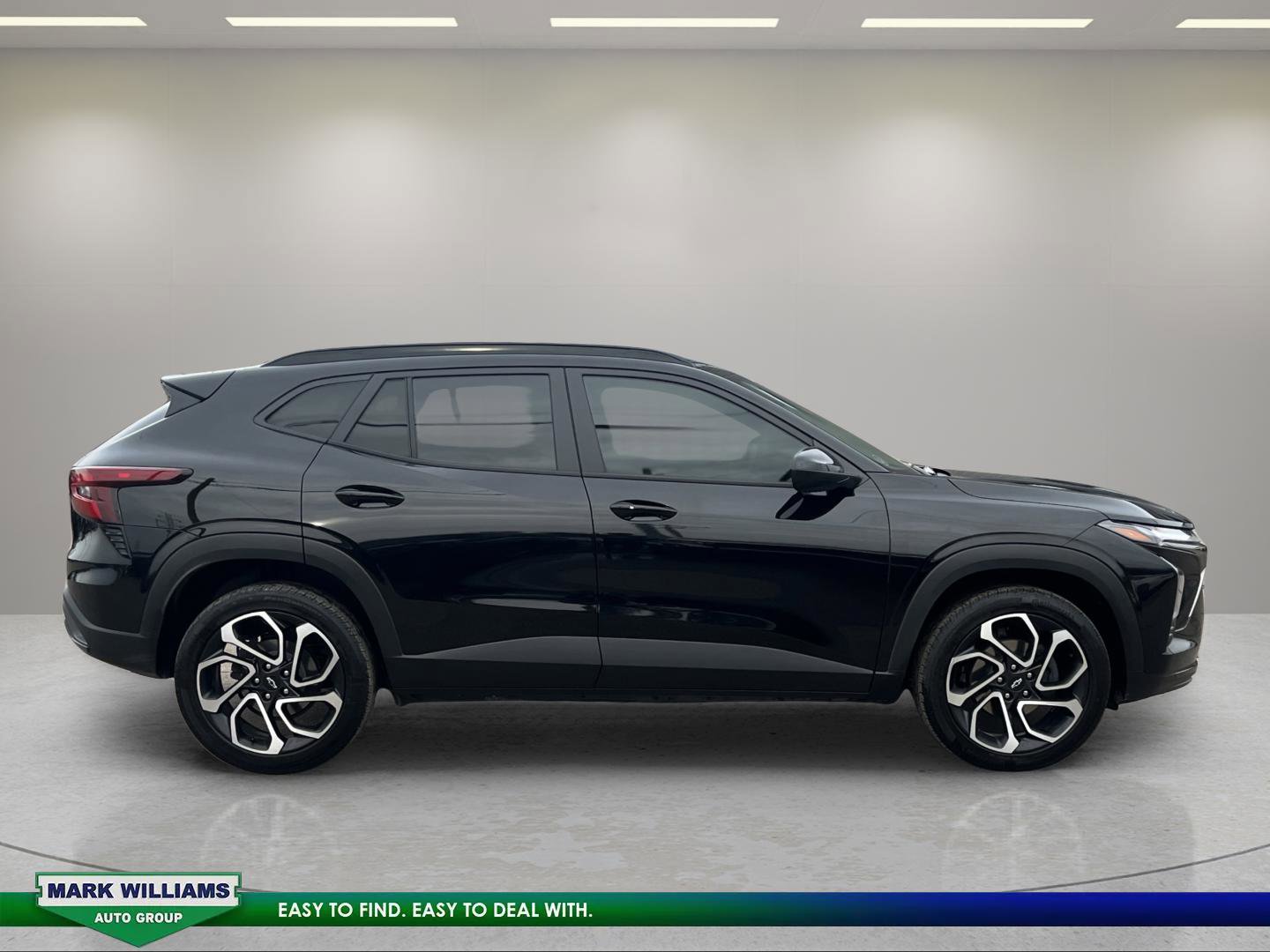 Used 2024 Chevrolet Trax RS w/ Sunroof Package image 18