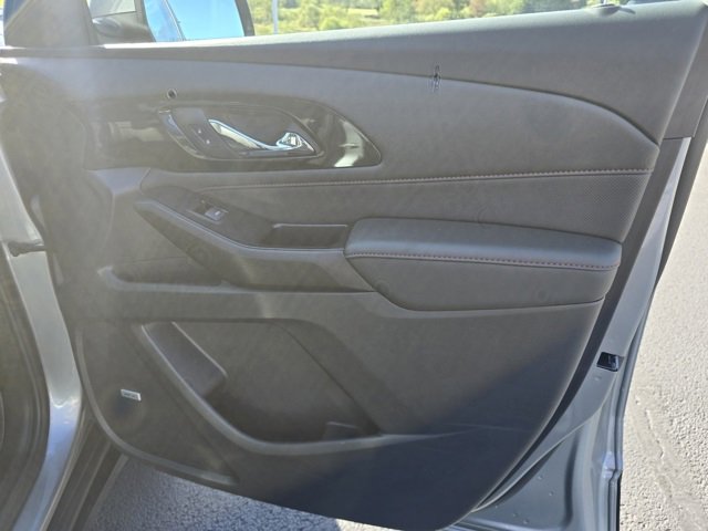 Used 2023 Chevrolet Traverse RS w/ LPO, Floor Liner Package image 27