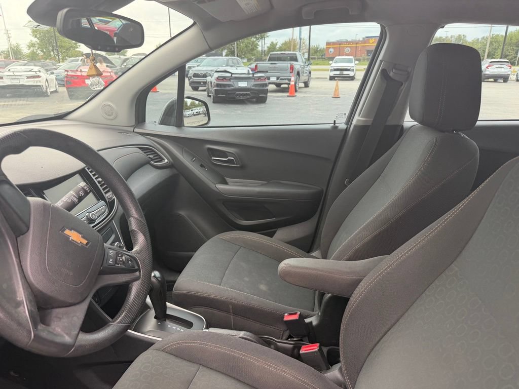 Used 2019 Chevrolet Trax LS FWD image 5