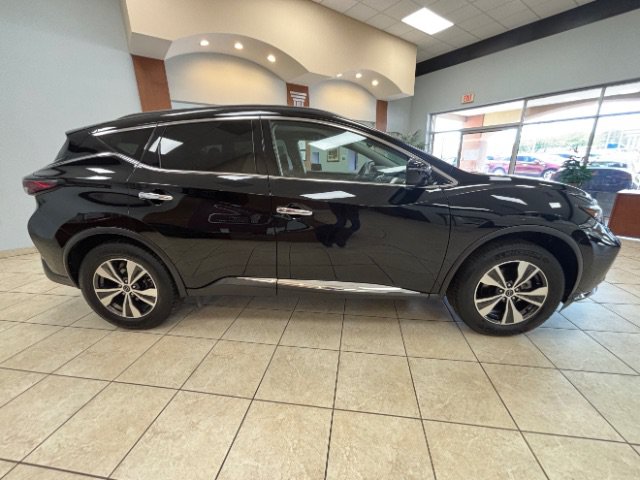 Used 2023 Nissan Murano SV AWD/4WD image 9