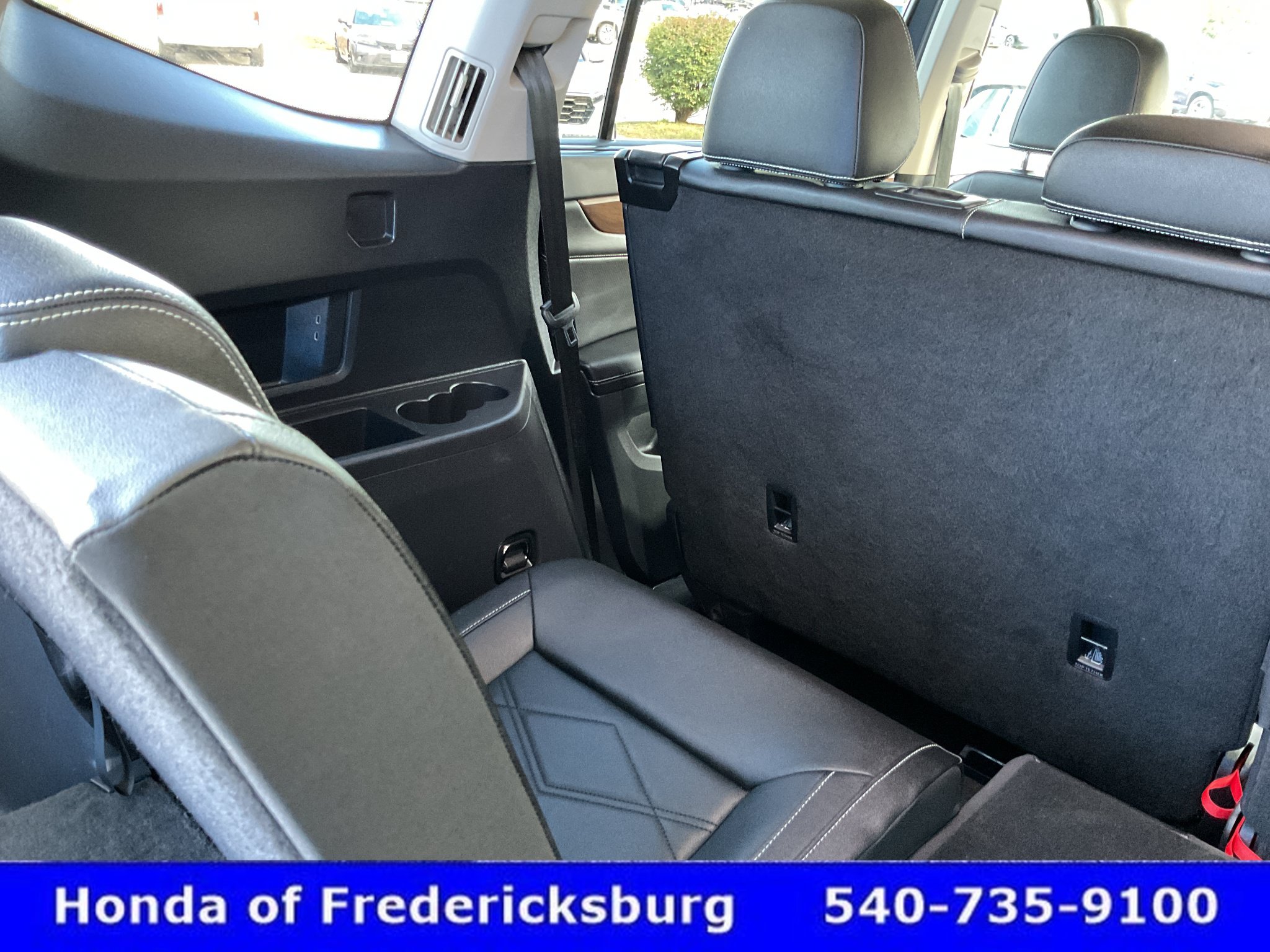Used 2025 Volkswagen Atlas SE AWD/4WD image 24