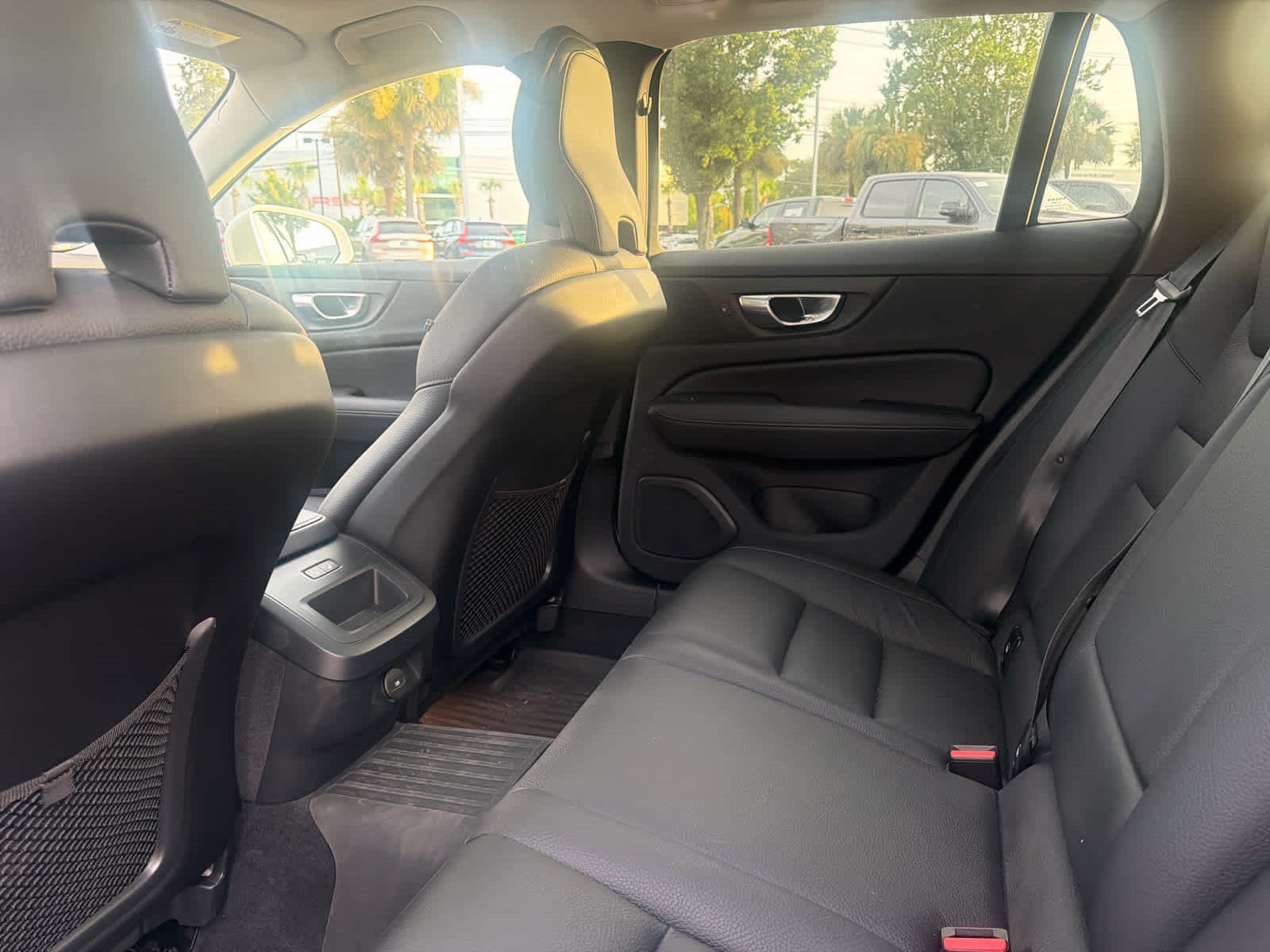Used 2024 Volvo V60 B5 Cross Country Plus w/ Protection Package Premier AWD/4WD image 34