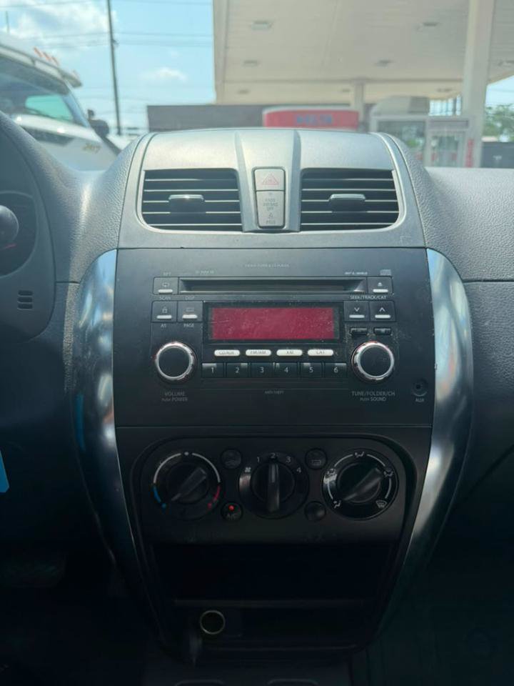 Used 2012 Suzuki SX4 LE FWD image 24