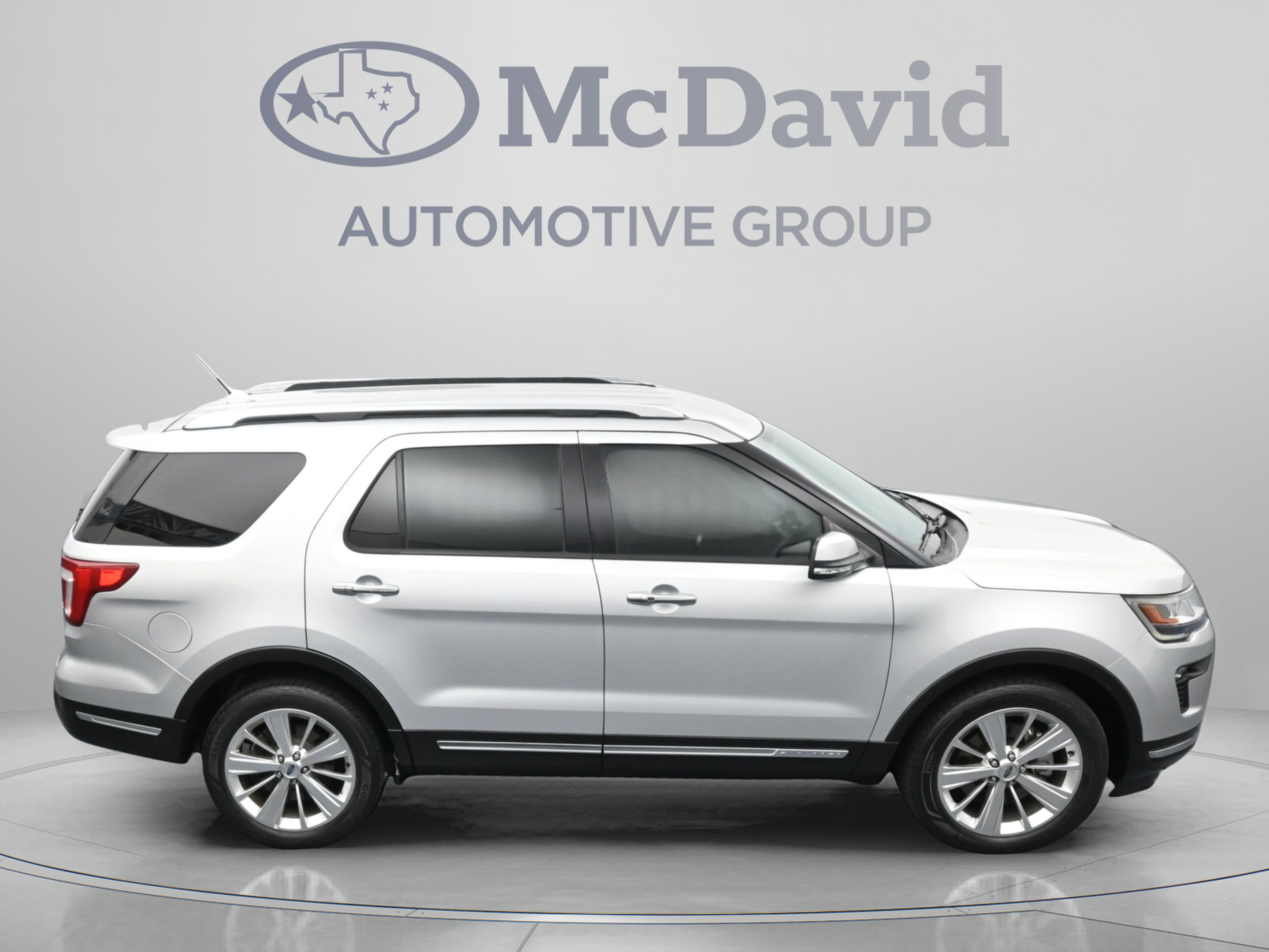 Used 2019 Ford Explorer Limited w/ Class III Trailer Tow Package AWD/4WD image 40