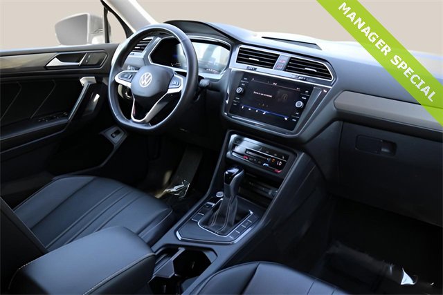 Used 2024 Volkswagen Tiguan SE image 20