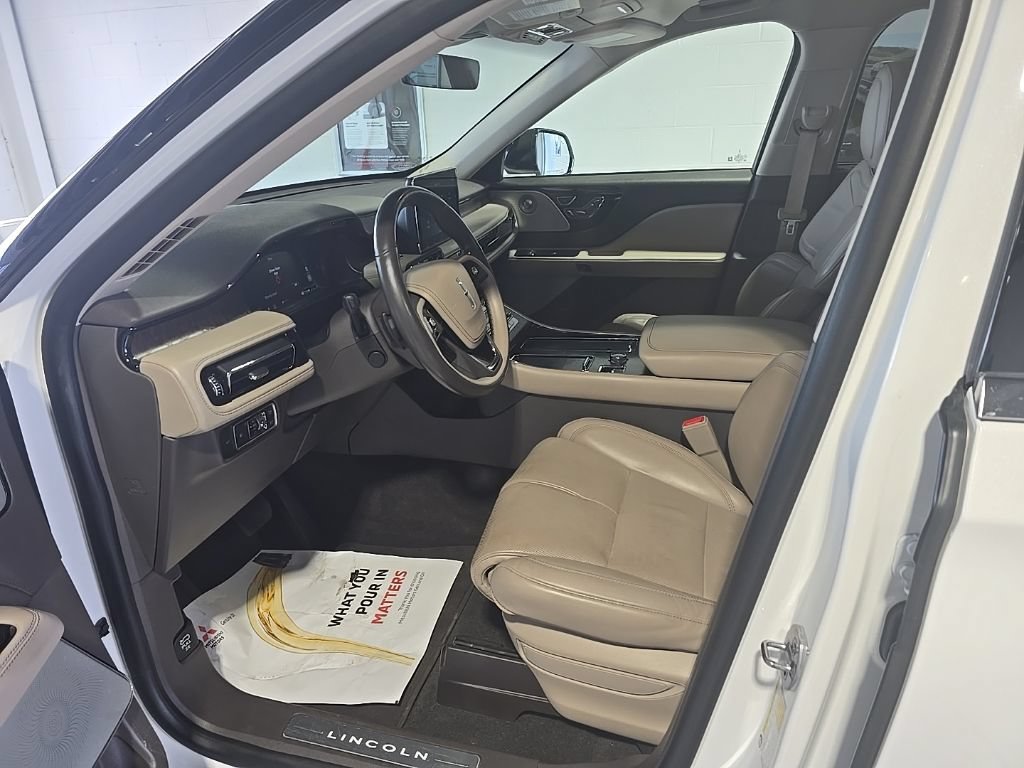 Used 2020 Lincoln Aviator Reserve w/ Equipment Group 202A AWD/4WD image 8