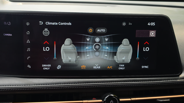 Used 2025 Nissan Ariya AWD image 40