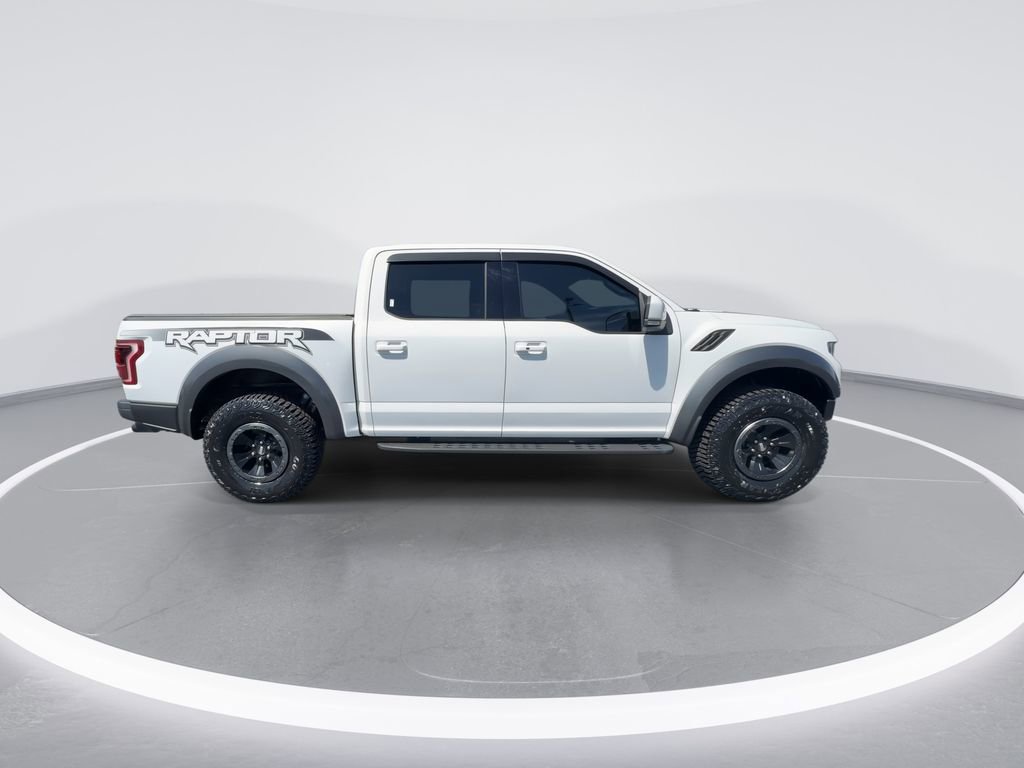Used 2017 Ford F150 Raptor w/ Equipment Group 802A Luxury AWD/4WD image 9