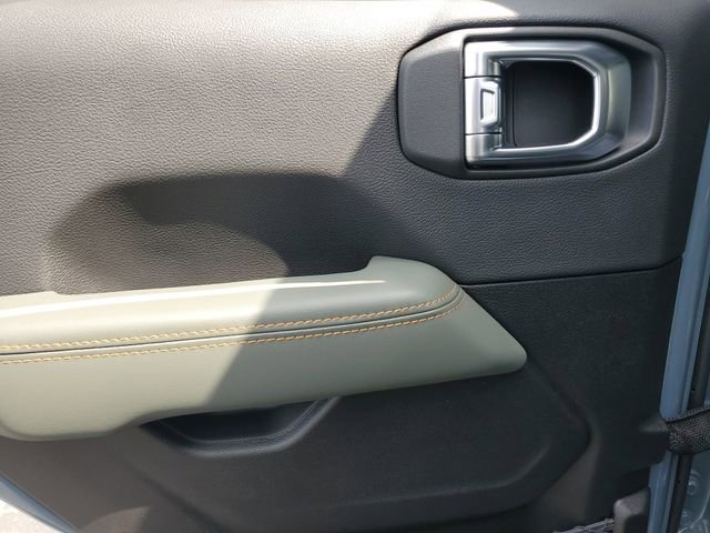 New 2025 Jeep Gladiator Mojave image 18