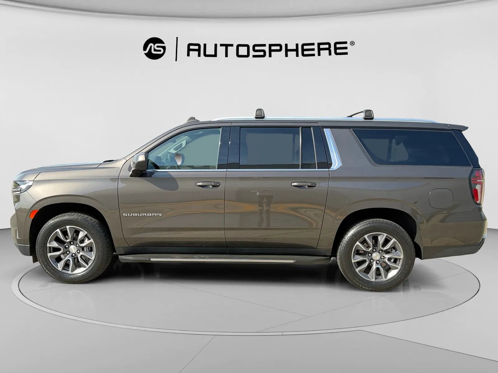 Used 2021 Chevrolet Suburban LT w/ Rear Media and Nav Package RWD image 5