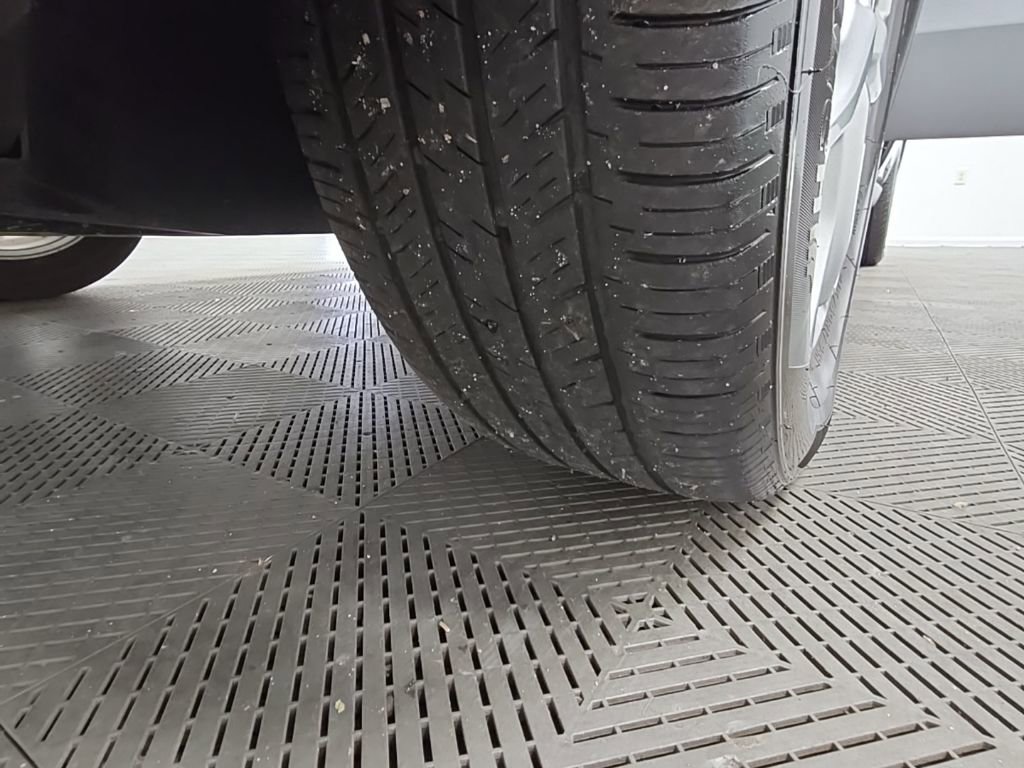 Used 2024 Honda HR-V LX image 41