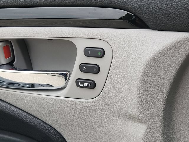 Used 2018 Honda Pilot Touring image 27