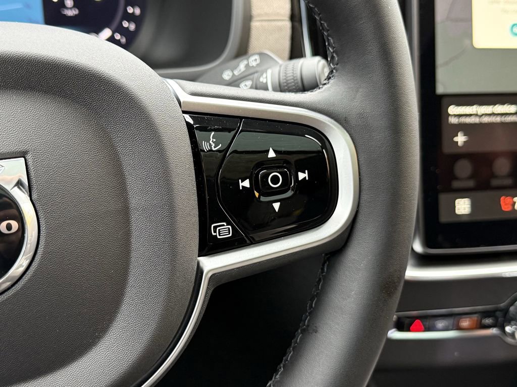 New 2026 Volvo XC90 B6 Plus image 17