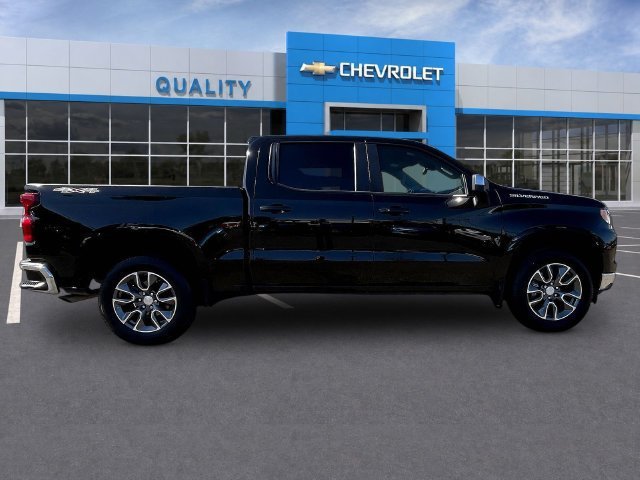 Used 2022 Chevrolet Silverado 1500 LT AWD/4WD image 8