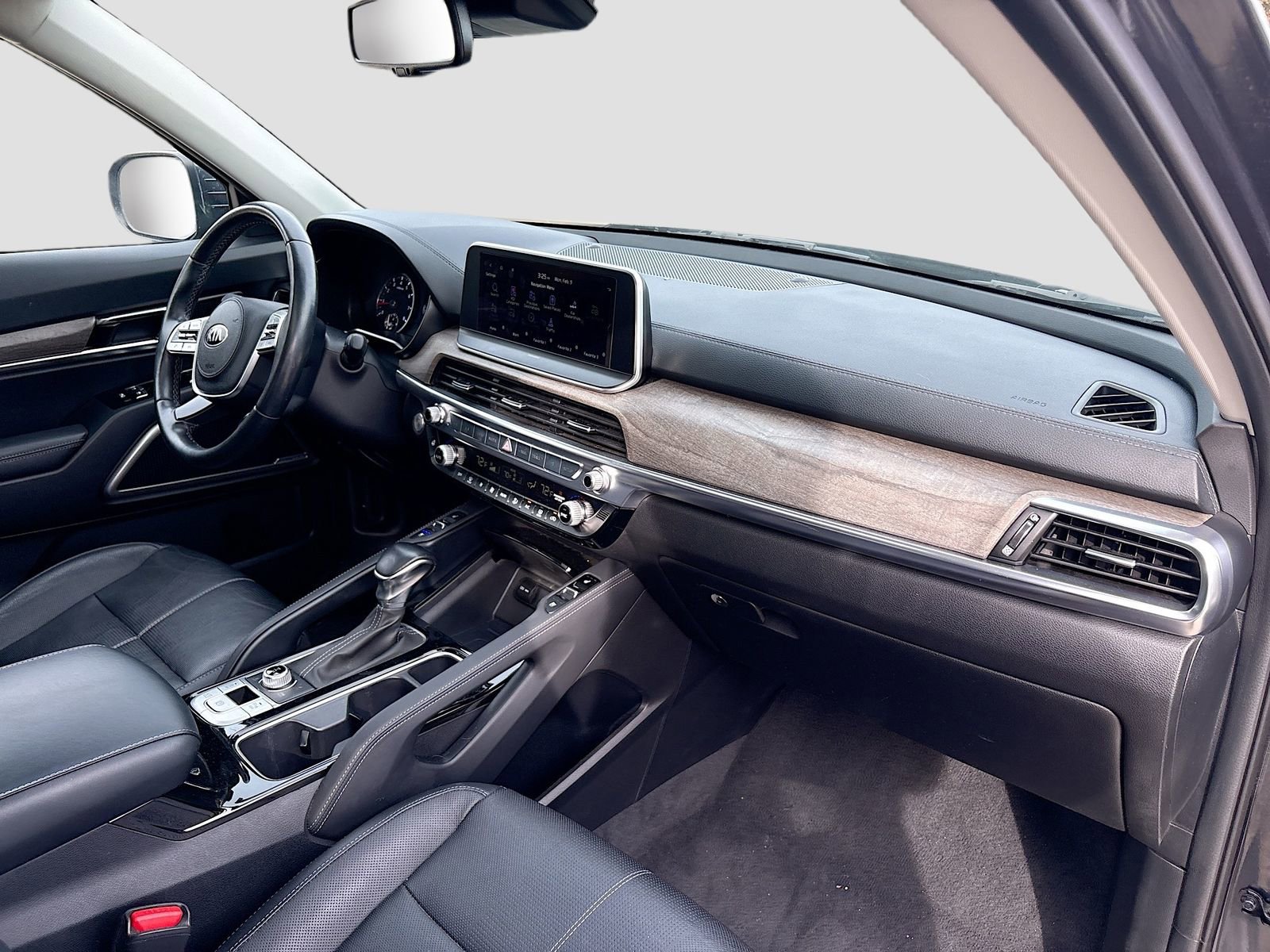 Used 2022 Kia Telluride EX w/ EX Premium Package image 32