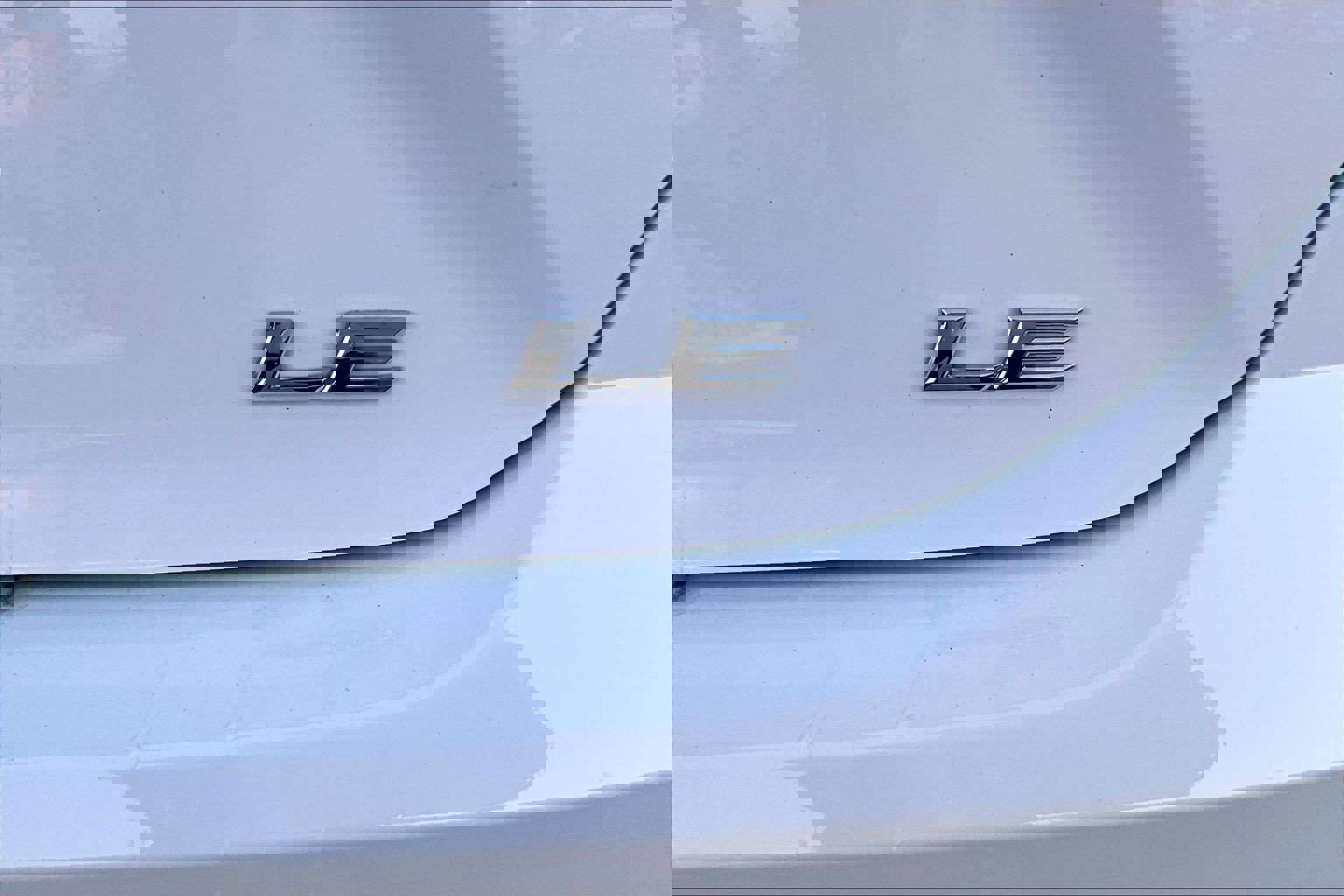 Used 2025 Toyota Camry LE image 8