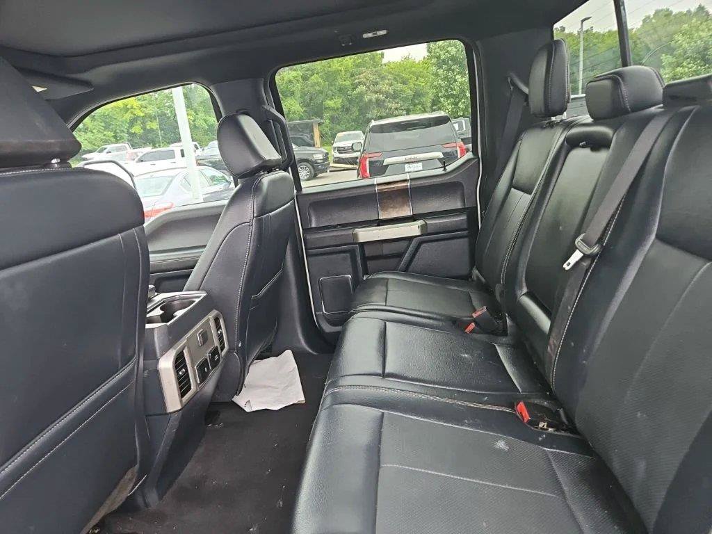 Used 2022 Ford F250 Lariat w/ Black Appearance Package AWD/4WD image 15