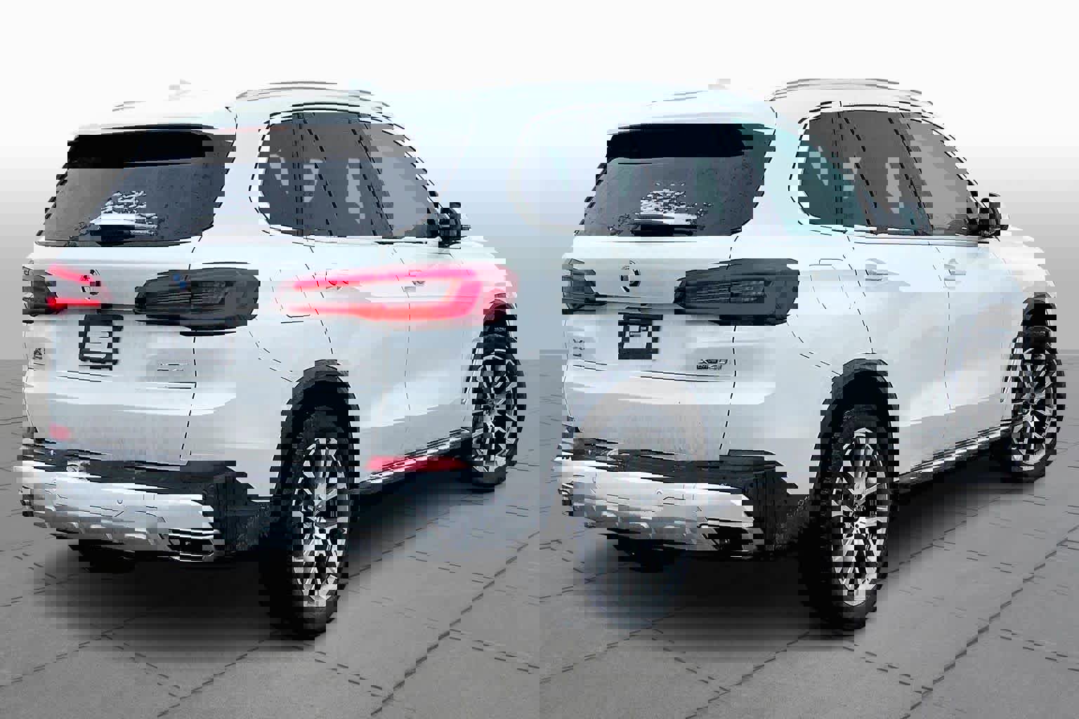 Used 2022 BMW X5 xDrive40i w/ Premium Package image 13