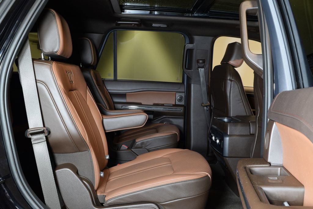 Used 2024 Ford Expedition King Ranch AWD/4WD image 30