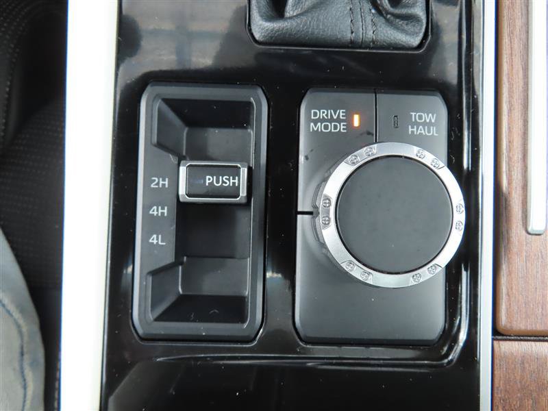 Used 2023 Toyota Sequoia Capstone AWD/4WD image 33