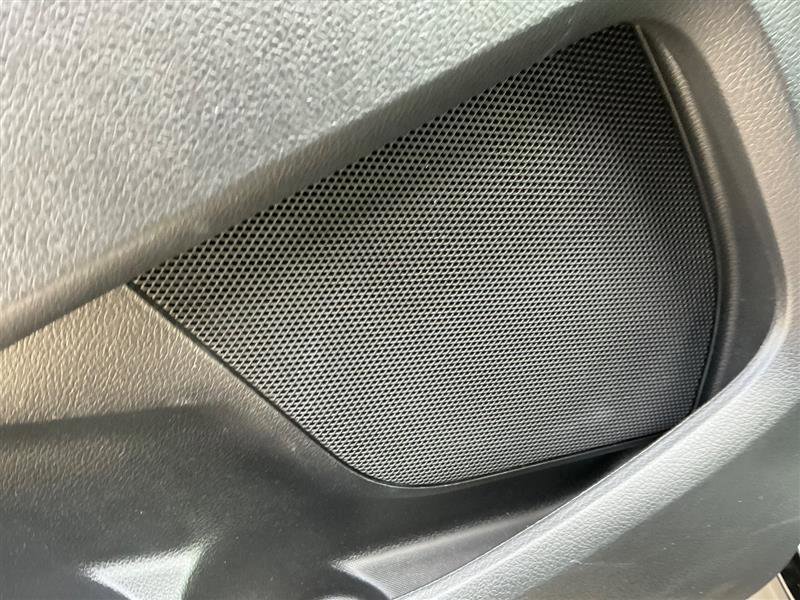 Used 2017 Ford Explorer Platinum image 29