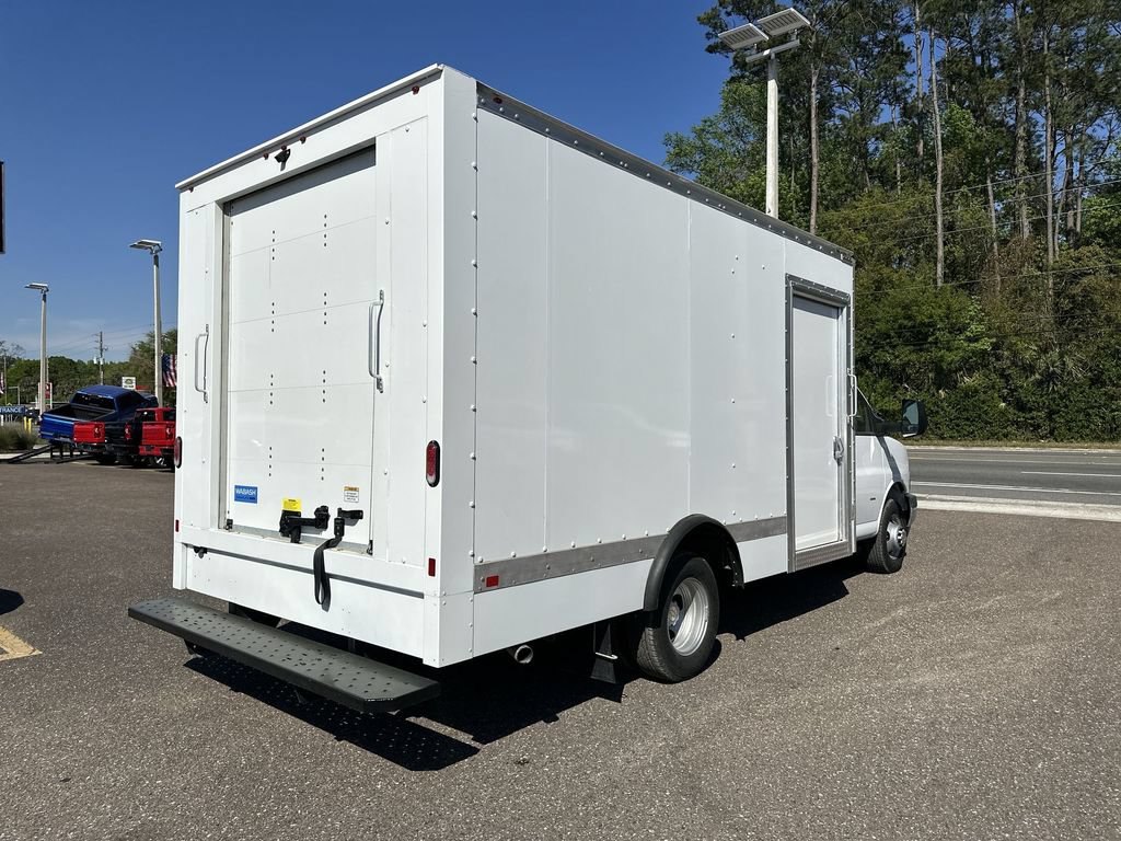 New 2024 Chevrolet Express 3500 w/ Power Convenience Package RWD image 16