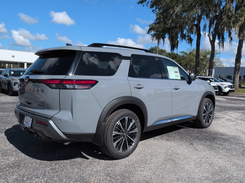 New 2026 Nissan Pathfinder Platinum FWD image 4