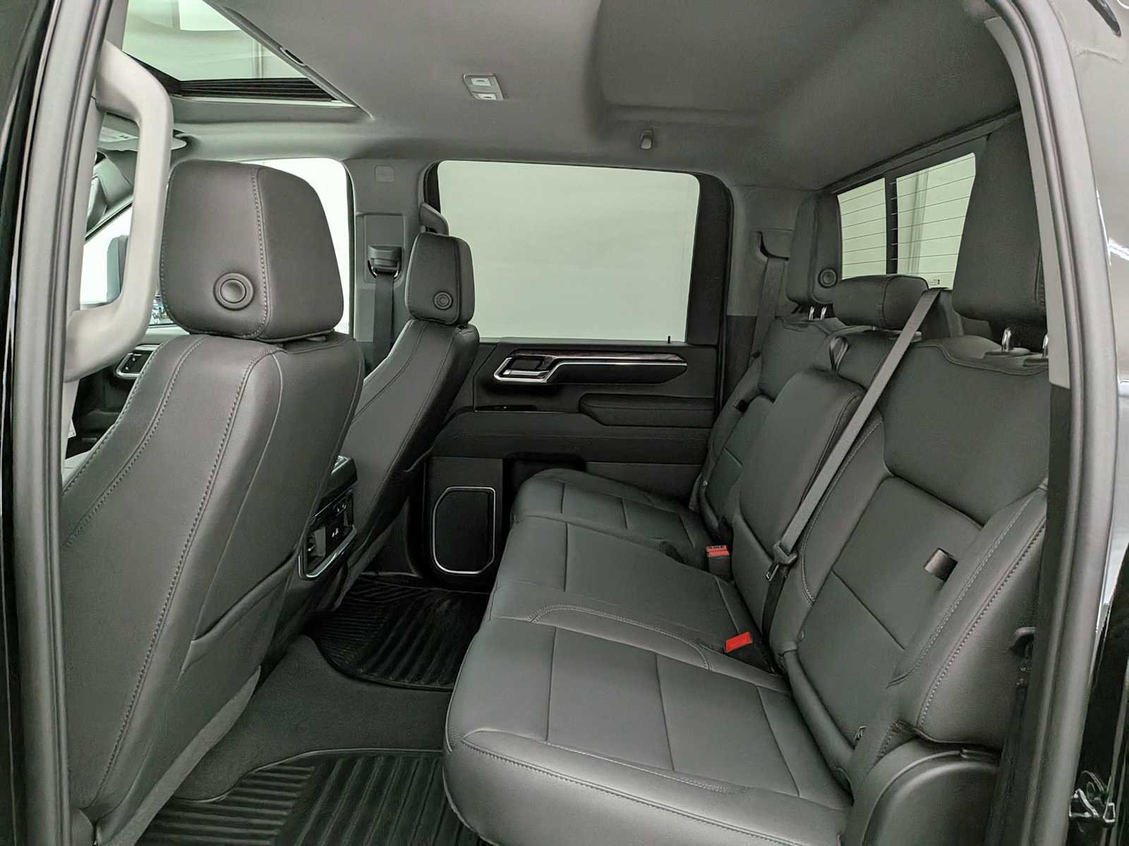 New 2026 Chevrolet Silverado 2500 LTZ w/ LTZ Premium Package image 24