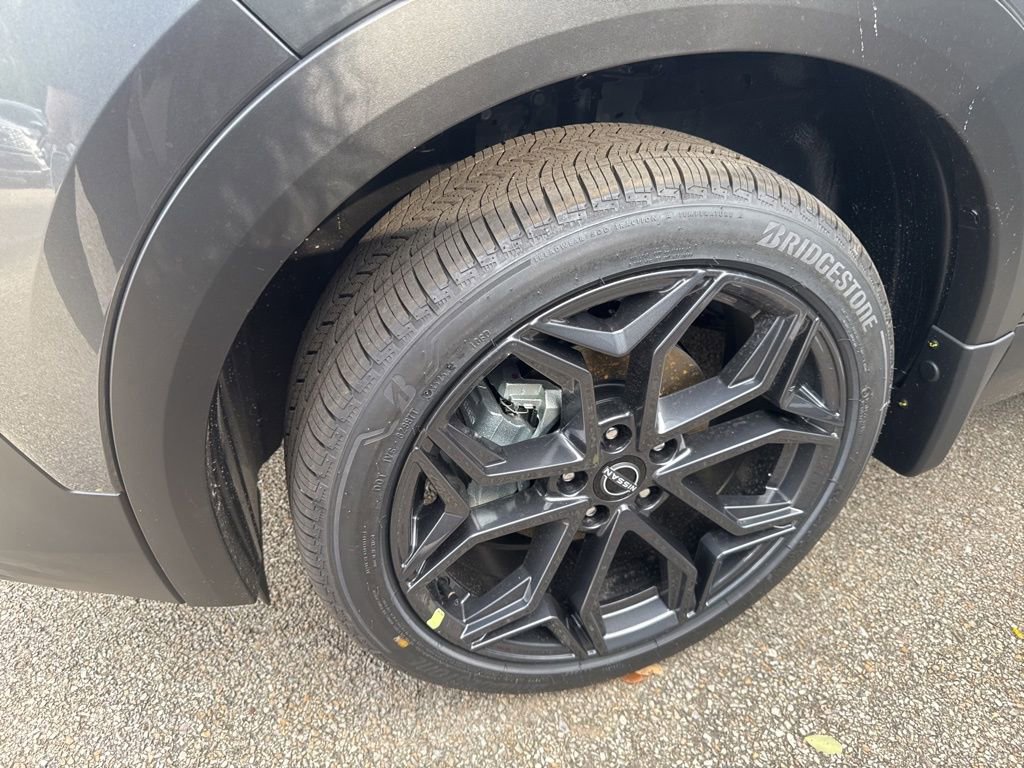 New 2026 Nissan Kicks SR w/ Cold Weather Package image 14