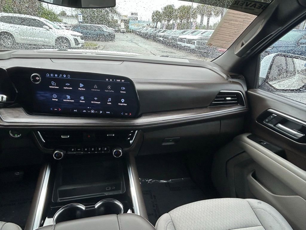 Used 2025 Chevrolet Tahoe LS image 17