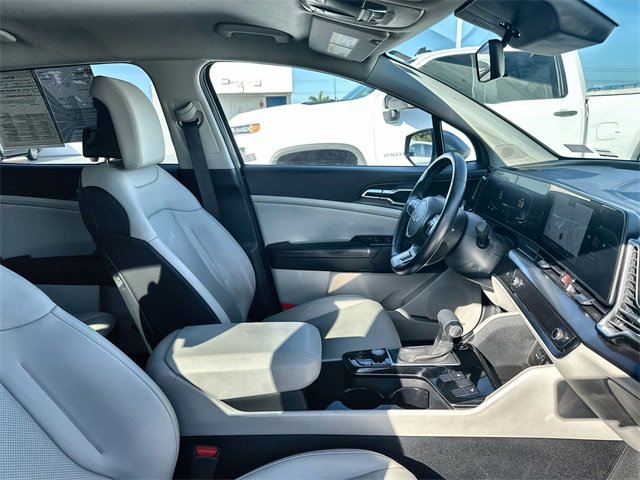 Used 2024 Kia Sportage EX image 29