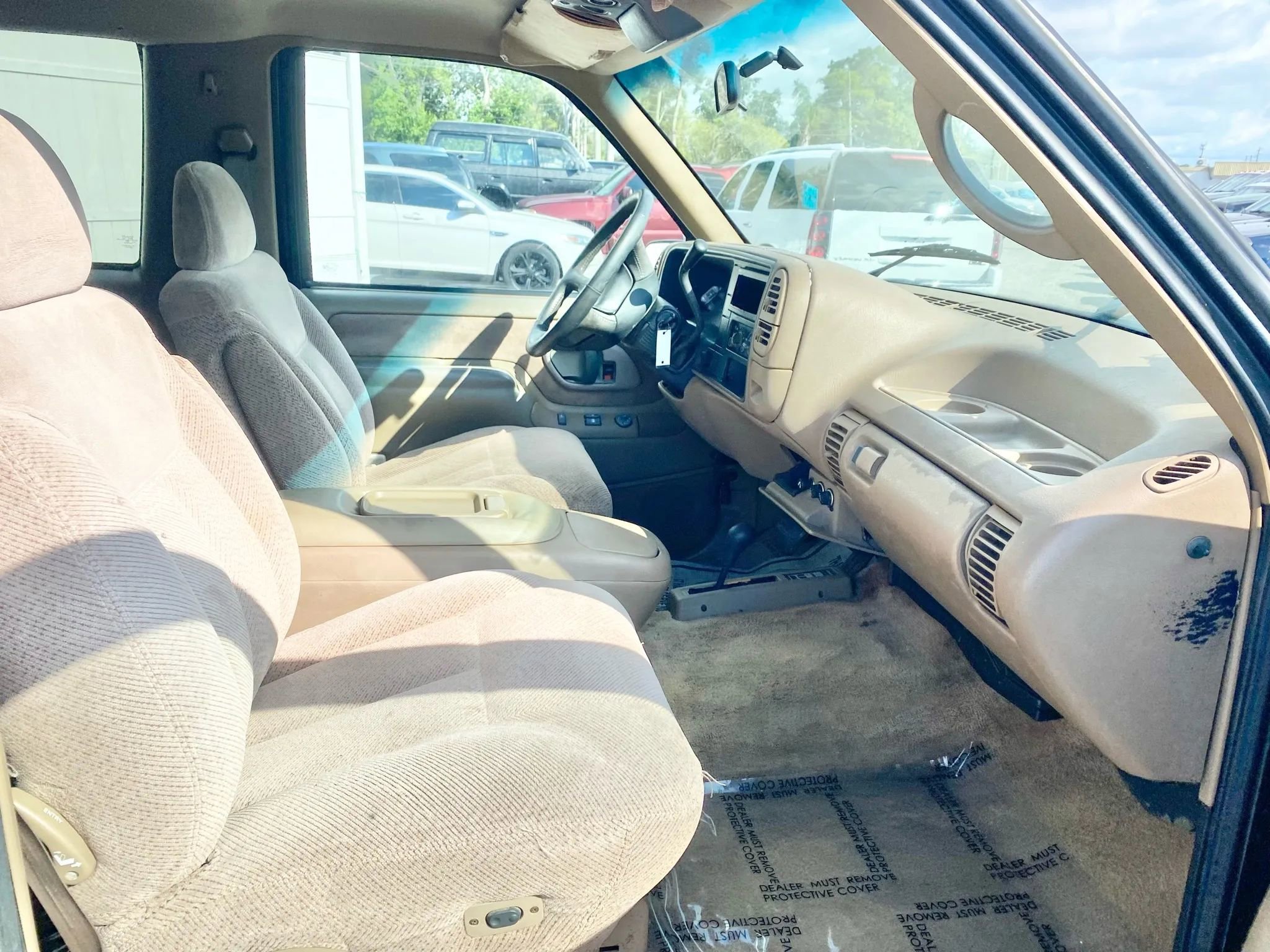 Used 1995 GMC Yukon 4WD 2-Door image 16